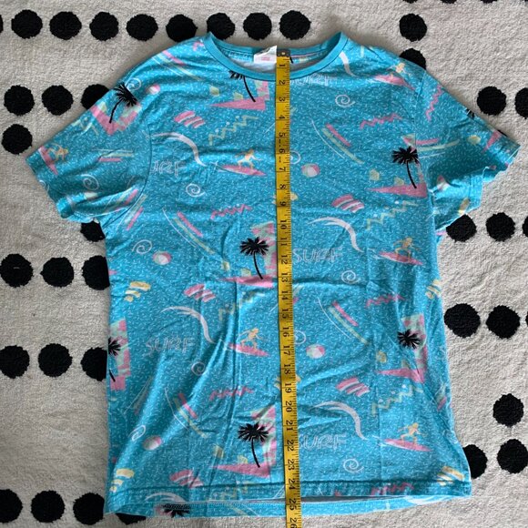 The Urban Heritage Festival 80s Style Surf T-Shirt Short Sleeve Tee - Picture 8 of 8